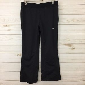 Nike Athletic Sphere Dry Capri Pants, Women’s size Small